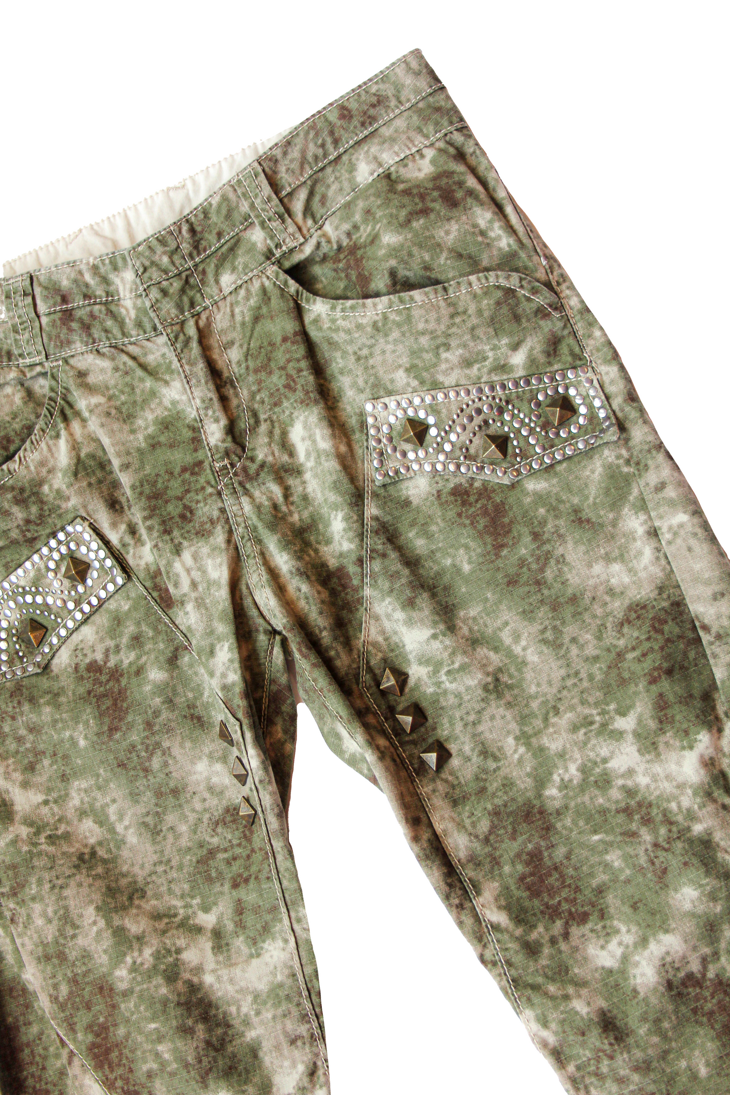 PANTACOURT MILITAIRE CLOUS