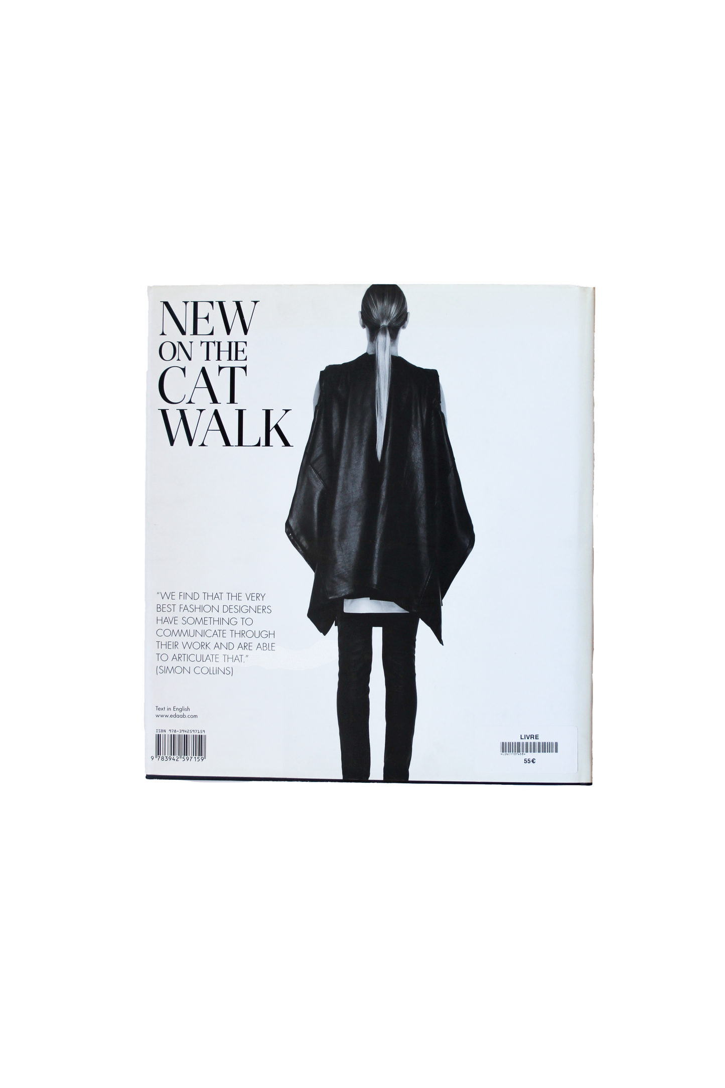 LIVRE NEW ON THE CATWALK