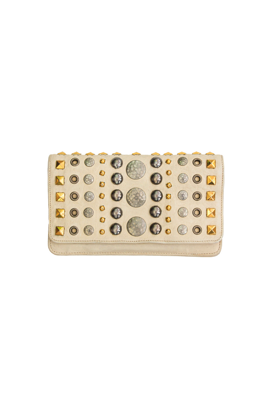 PORTE CARTE BEIGE À CLOUS